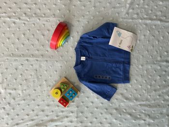 gilet zippé bleu 6 mois u tout petits