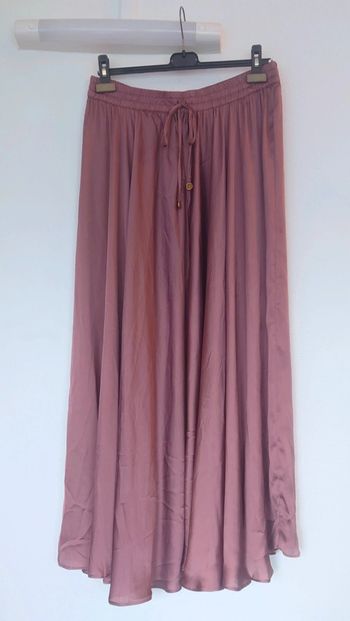 Jupe longue satinée rose Zara