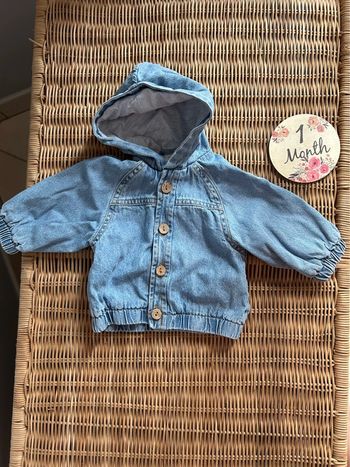 Jolie Veste en Jean Bébé Zeeman - Capuche Doublée - Taille 50 cm (Naissance/1 mois)