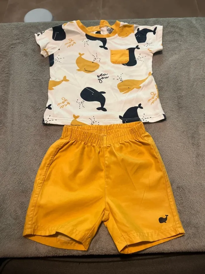 Ensemble short et teeshirt 12 mois
