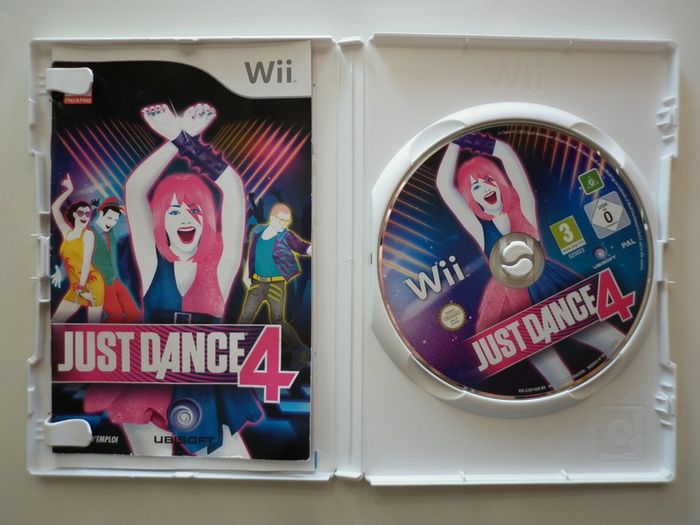 Just dance 4 Jeu Vidéo Nintendo Wii - photo numéro 3