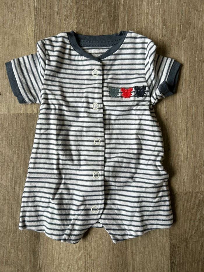 Lot vêtements 0 mois naissance - photo numéro 19