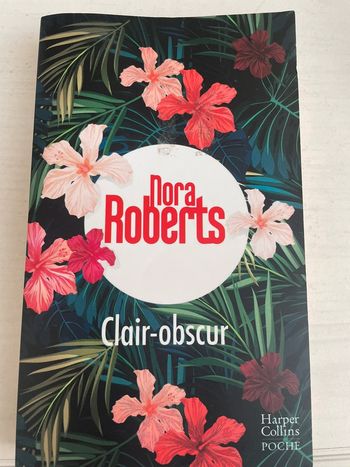 Livre Nora Roberts Clair-obscur