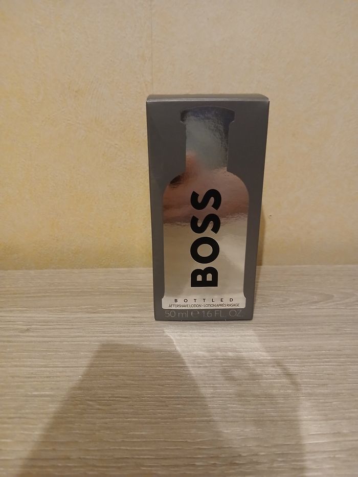 Après rasage boss bottled neuf