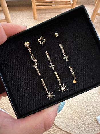 Lot de 9 boucles Trium Jewelry 💫