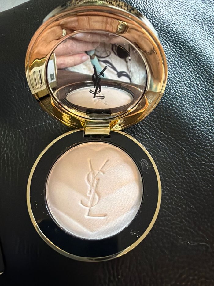 Blush floutant YSL - photo numéro 2