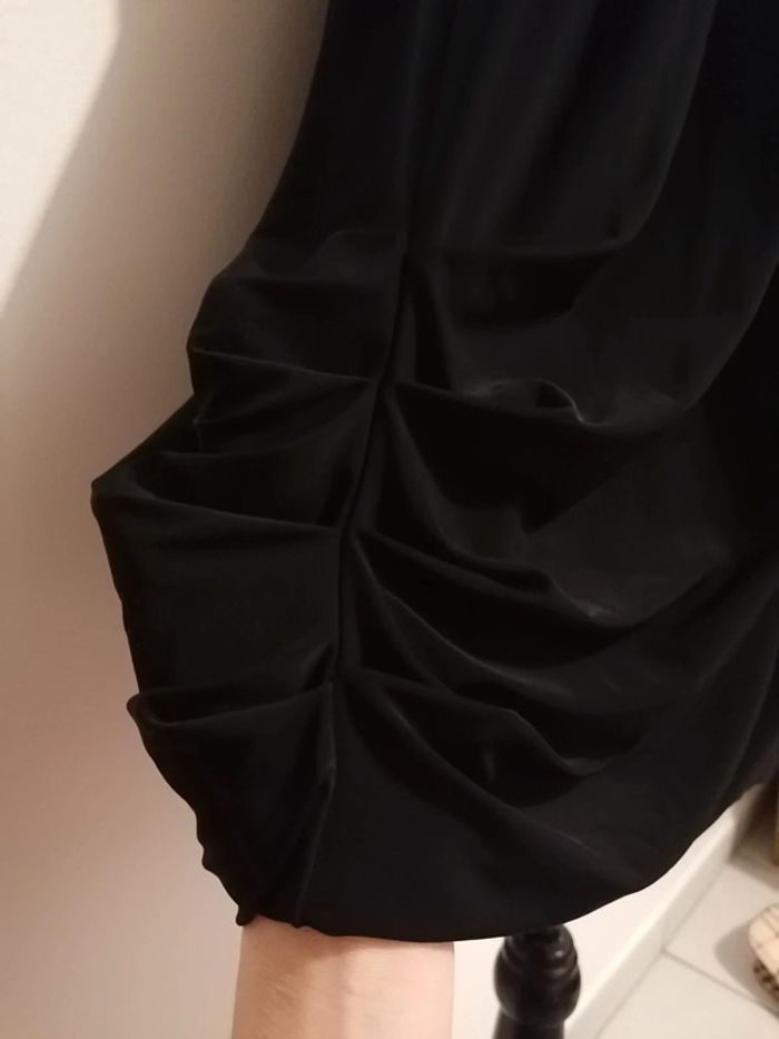 Jolie robe d'été noire - photo numéro 2
