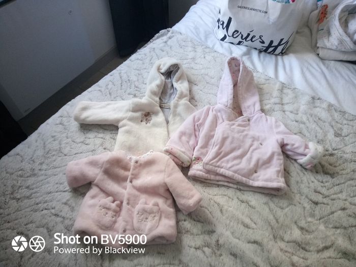 Lot vêtements bébé fille - photo numéro 5