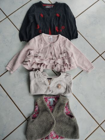 4 gilets 18 mois