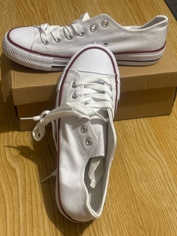 Chaussures blancs femme neuf avec boîte - taille 38