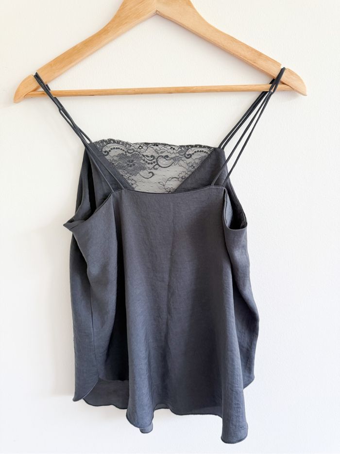 Top caraco débardeur gris avec dentelle H&M taille 34 XS - photo numéro 2