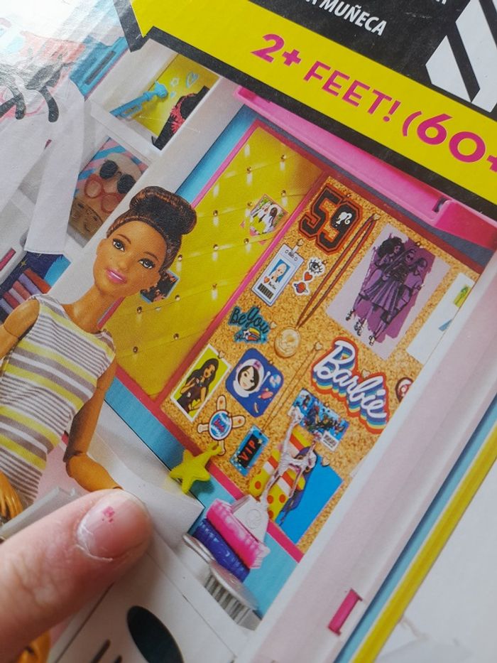 Le dressing de luxe de Barbie Fashionistas - photo numéro 2