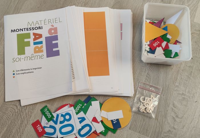 Lot 5 livres reliés + accessoires montessori - photo numéro 3