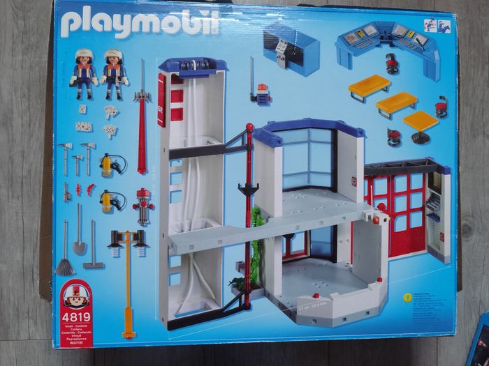 Caserne de pompiers playmobil - photo numéro 2