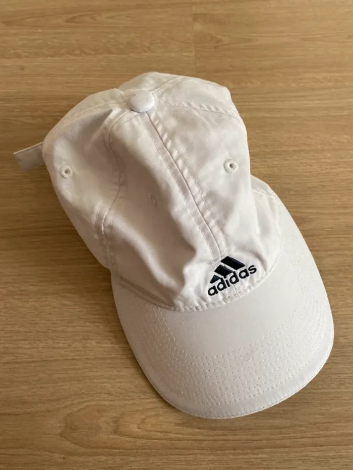 Casquette blanche adidas