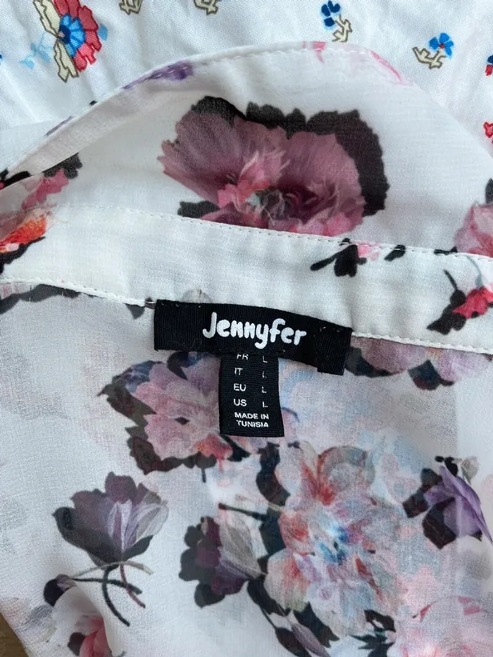 Jennyfer - Chemise courte transparente à fleurs motif floral blanche rose rouge - photo numéro 4