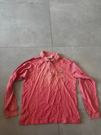 Polo lacoste à manches longues rose, très bon état ,vintage, taille 3 (S)