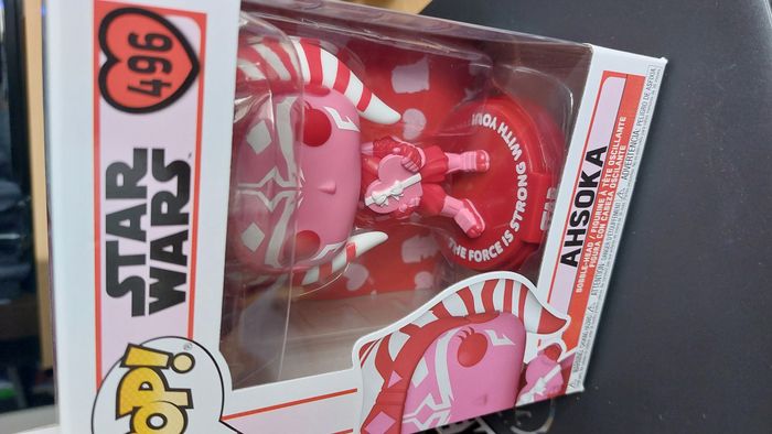Funko Pop Ahsoka Star Wars Clone Wars édition spéciale neuve n° 496 - photo numéro 7