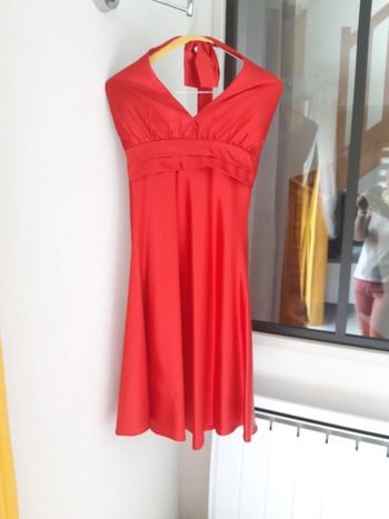 Robe habillée de soirée rouge dos nu TBE
