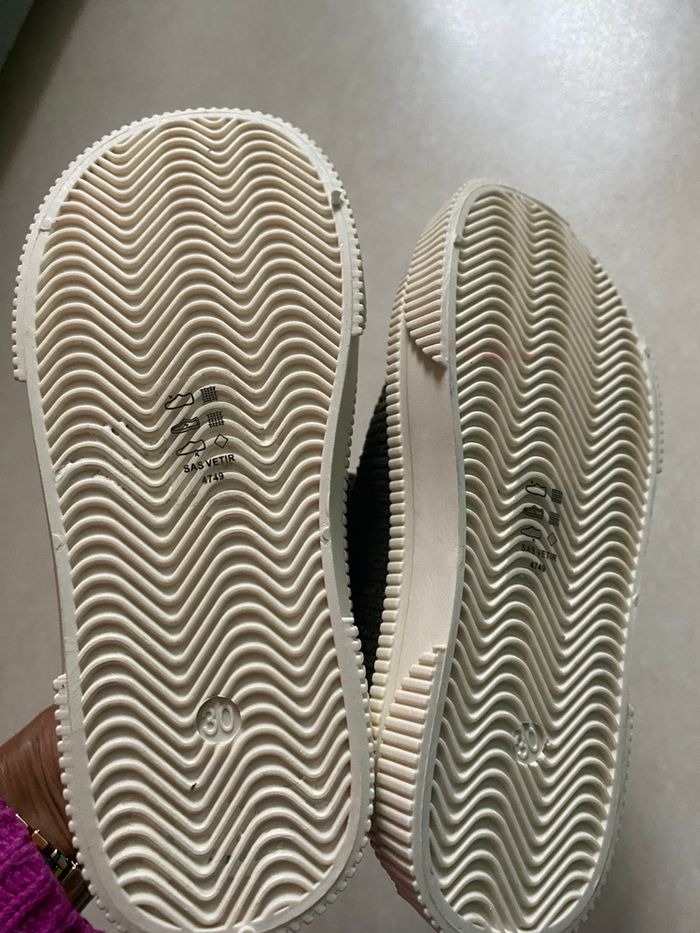 Basket en velours côtelé neuves - photo numéro 5