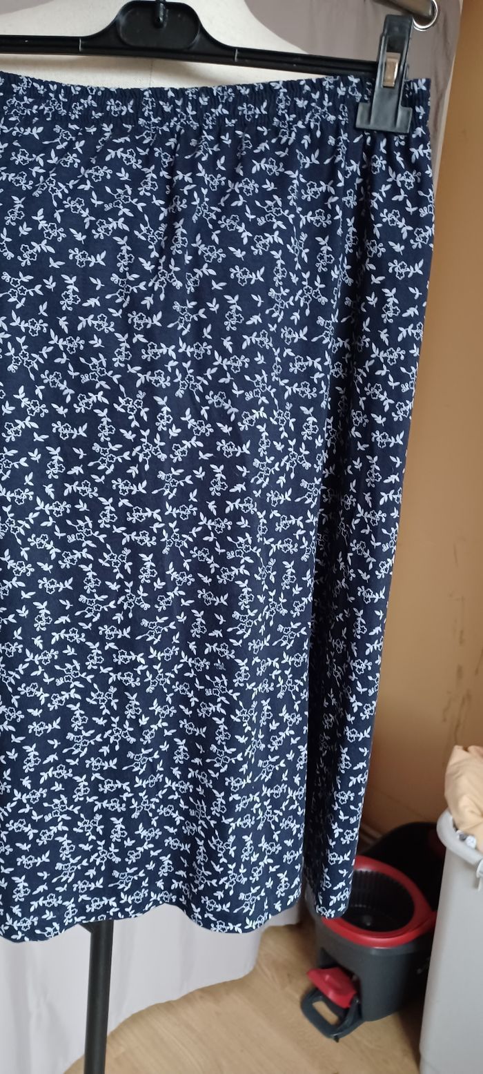 Très jolie jupe femme T 50/52 - photo numéro 3