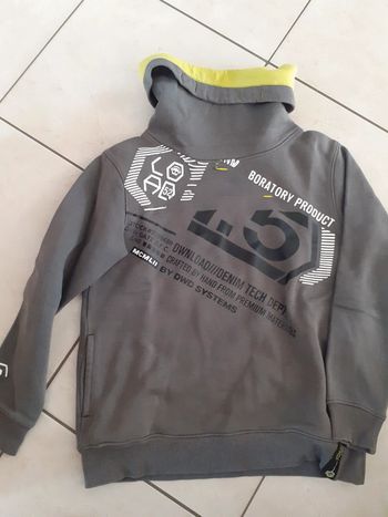 Pull garçon 10 ans