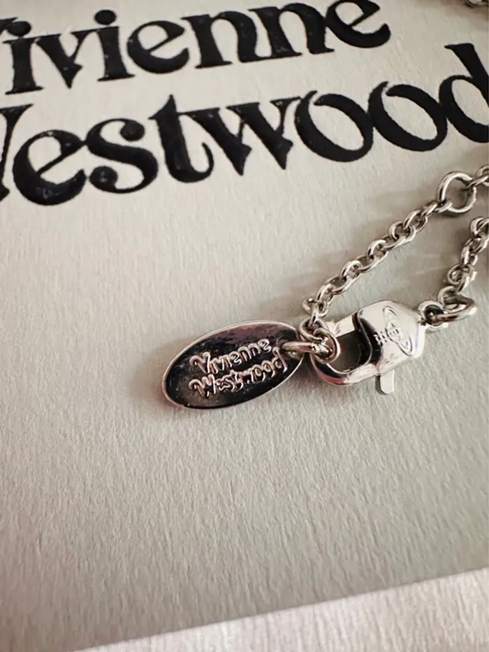 🇯🇵Collier Vivienne Westwood – Cœur argenté & logo Orbite – Édition iconique - photo numéro 7