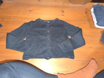 Gilet noir Kiabi doré 6 ans