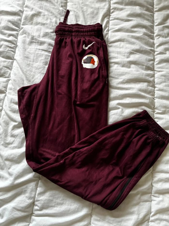 Jogging Nike en très bonne état - photo numéro 3