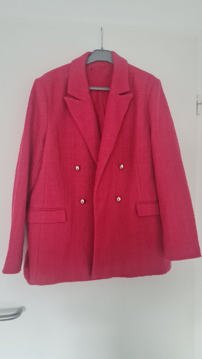 Très belle veste fuschia - photo numéro 1