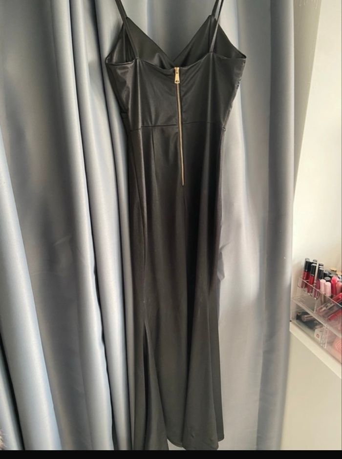Robe de soirée moulante noire - photo numéro 6