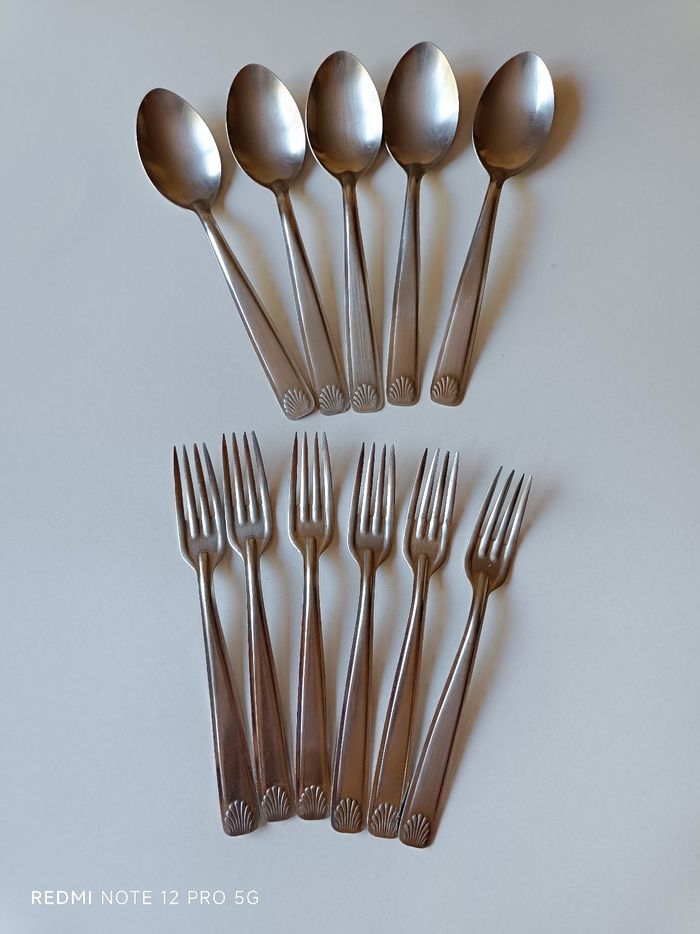 Fourchettes et cuillères inox x 11 - photo numéro 3
