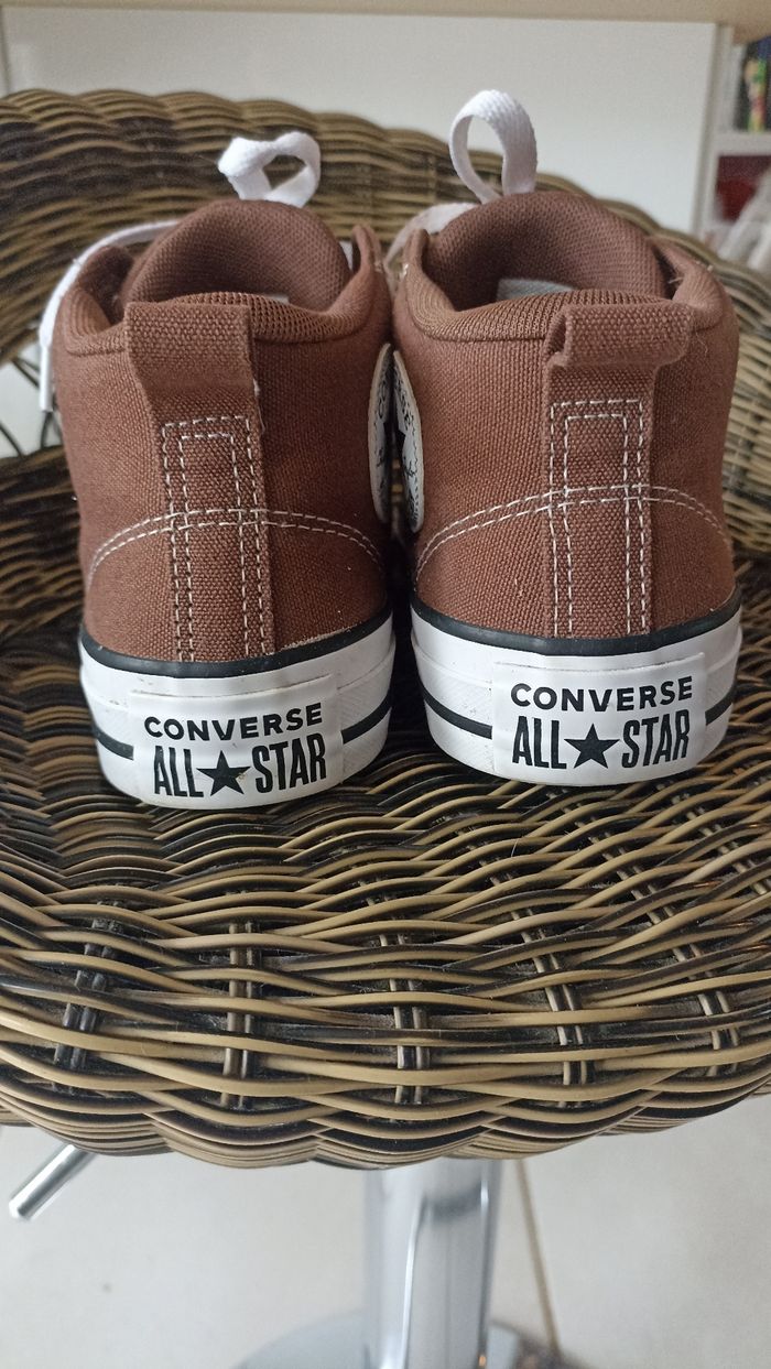 Converses marrons Chuck Taylor All Star Malden Street - photo numéro 2