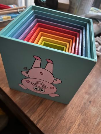 Cube à emboîter et empiler en bois