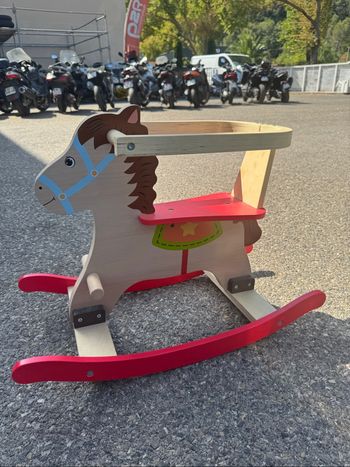 Poney en bois