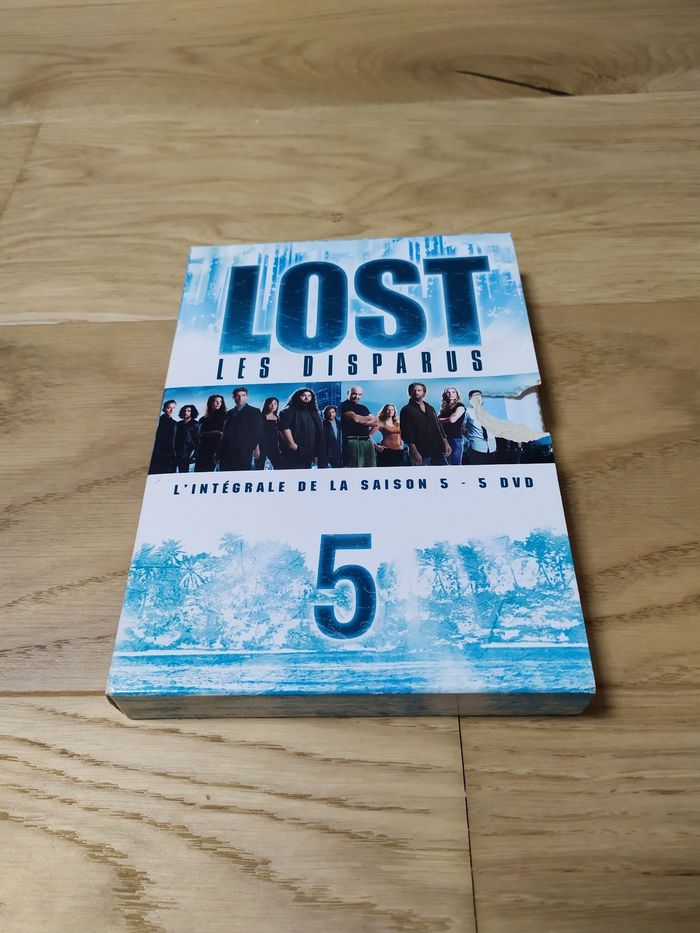 Lot de la série Lost saison 1 à 5