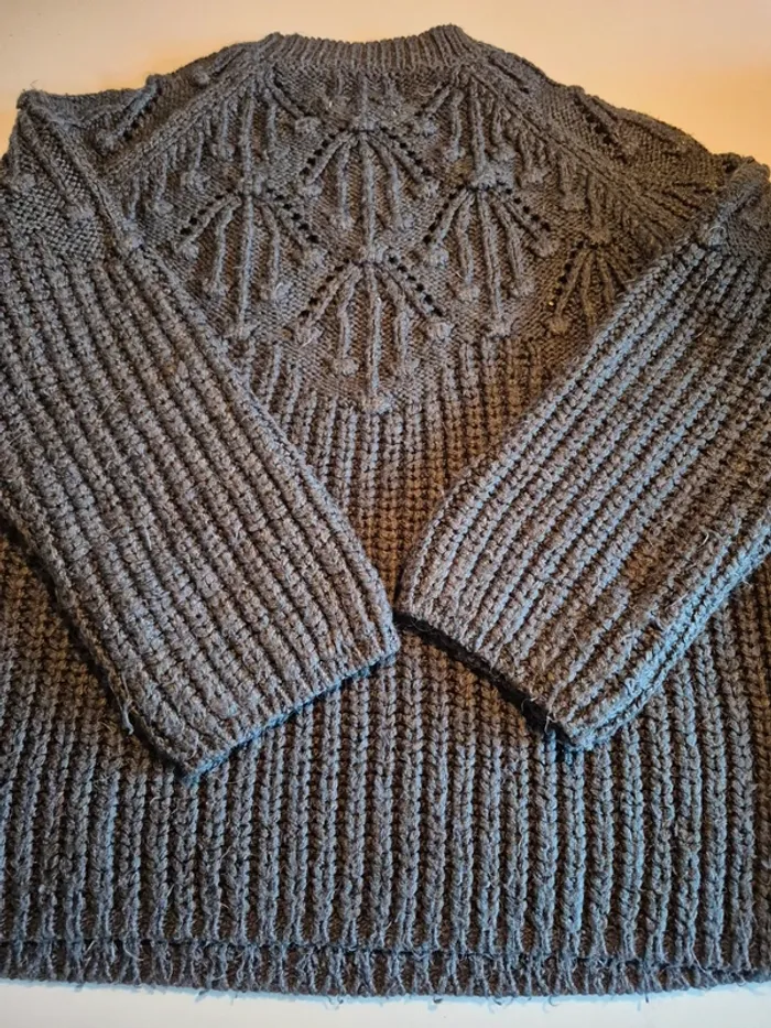 Pull fille 9/10 ans - photo numéro 6