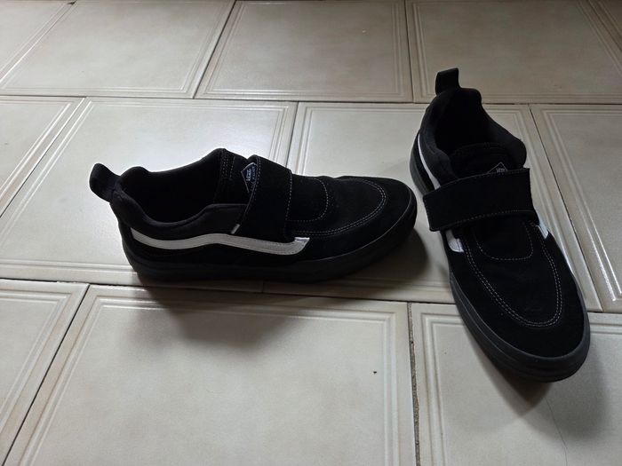 Vans slip on Kyle Walker
