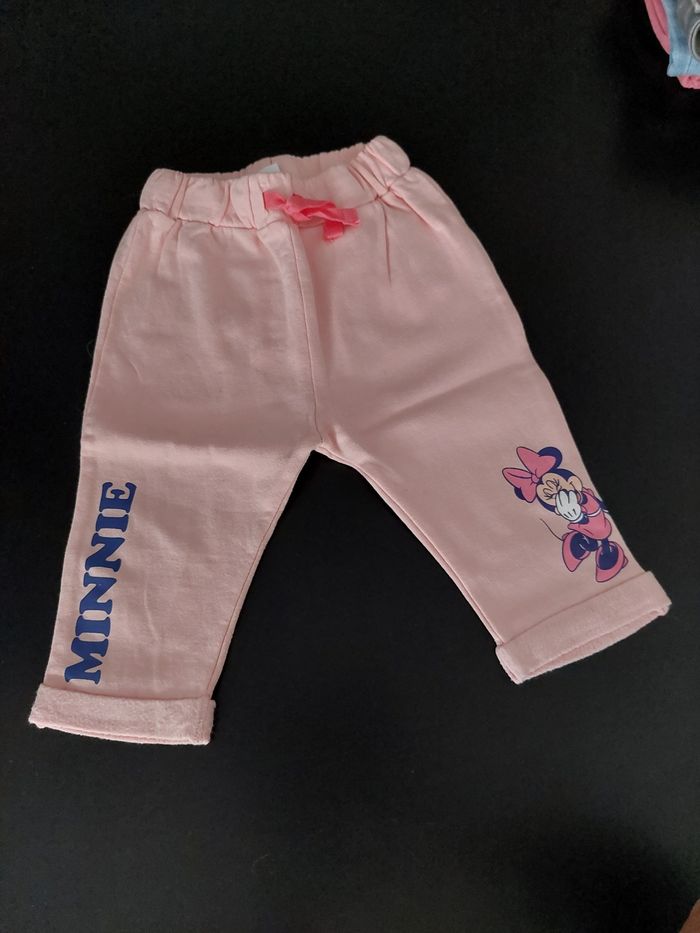 Pantalon de jogging Minnie couleur rose 12 mois