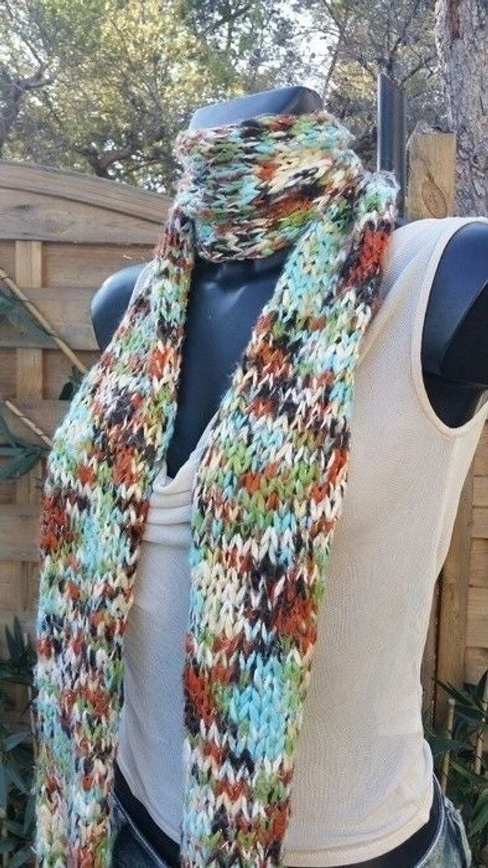 Écharpe tour de cou multicolore grosses mailles vintage