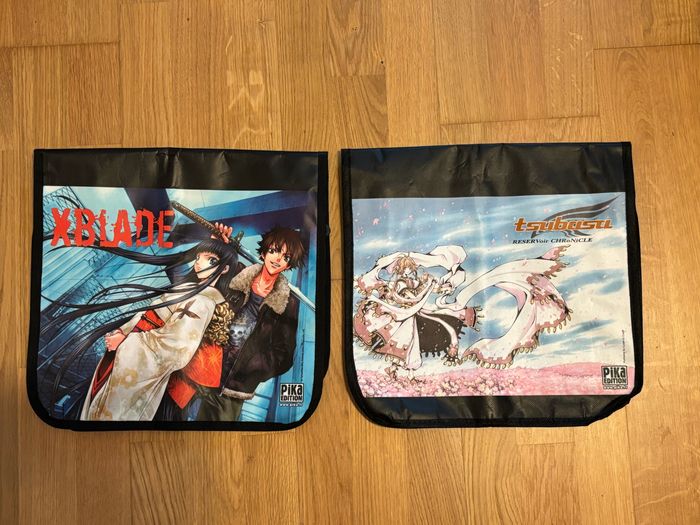 lot de 2 sacs besace publicitaires collector, Mangas Pika