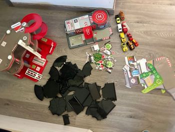 Super garage caserne voiture circuit