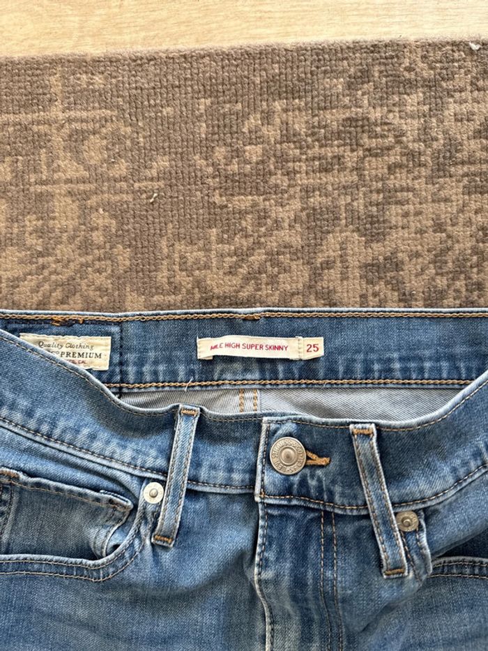 Jean👖 Levis - photo numéro 6