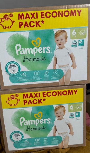 Lot de 2 cartons de couches Pampers Harmonie, taille 6 (13 kg et +)