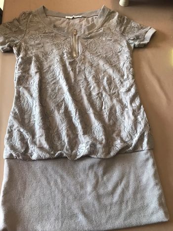 Tee shirt gris dentelle