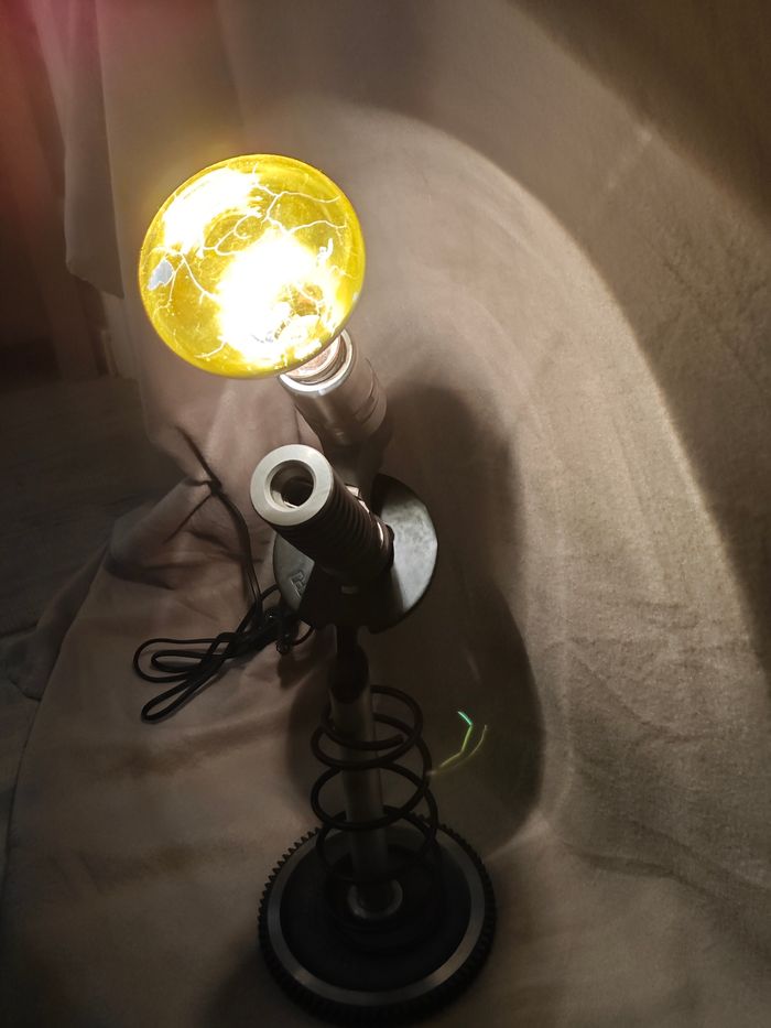 Lampe de bureau ou déco - photo numéro 6