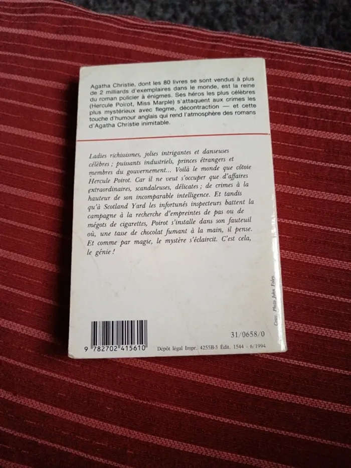 Livre d'Agatha Christie " Le bal de la victoire" - photo numéro 2