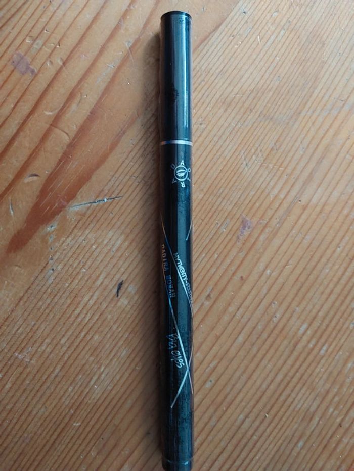 Eye liner vert longue tenue