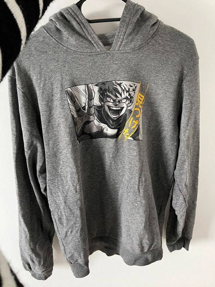 Sweat à capuche gris