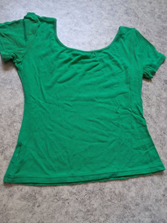 T-shirt vert - photo numéro 2